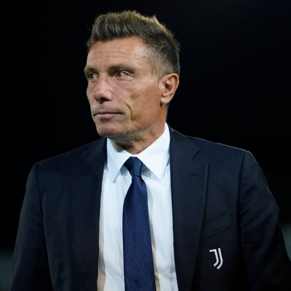 Skira: Juventus  freshman coach Brambila is close to renewing his contract, leading the team record 12 wins, 5 draws and 5 losses